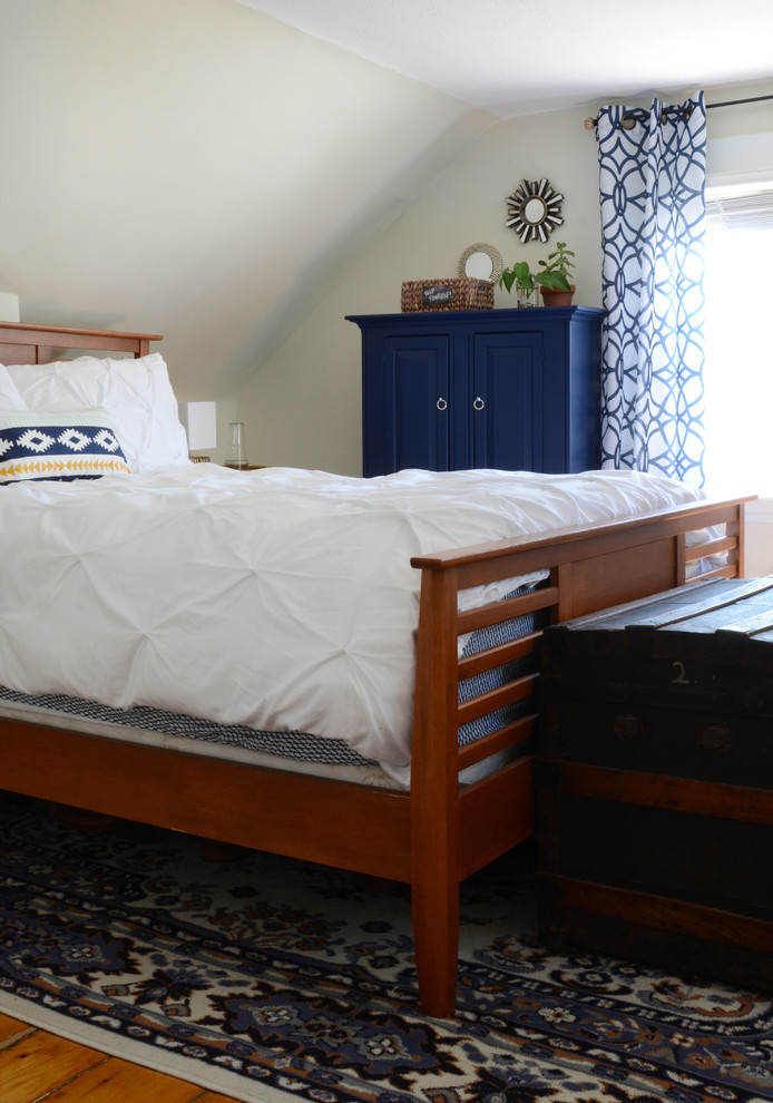 Photo of a bohemian bedroom in Boston.
