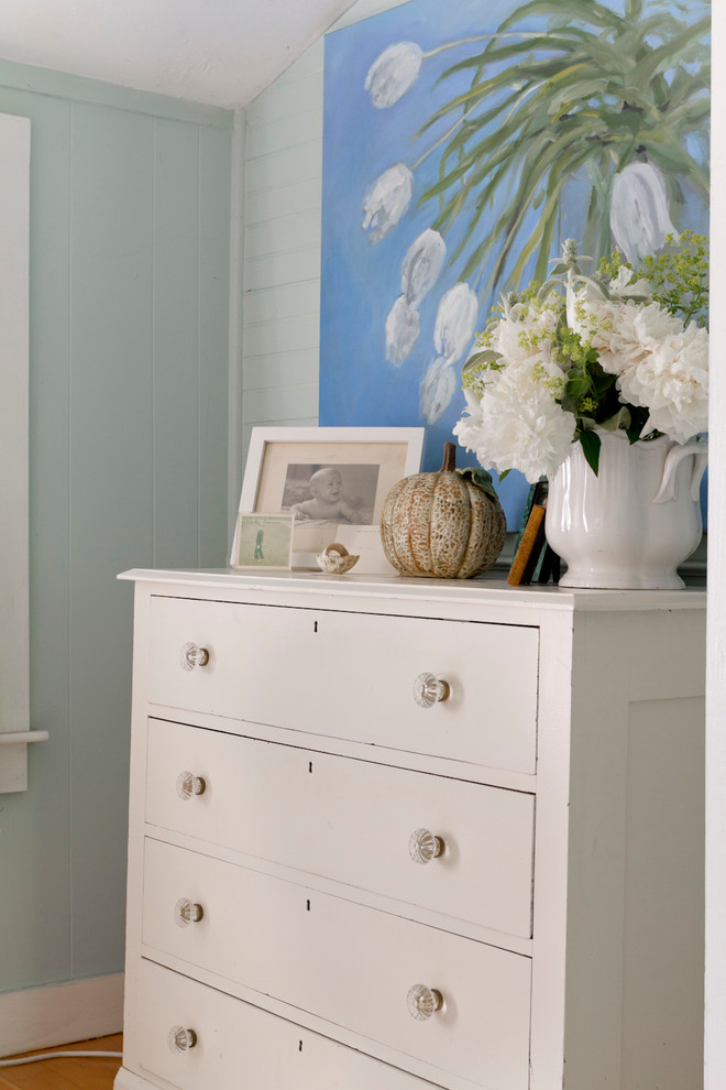 Farmhouse bedroom photo in New York