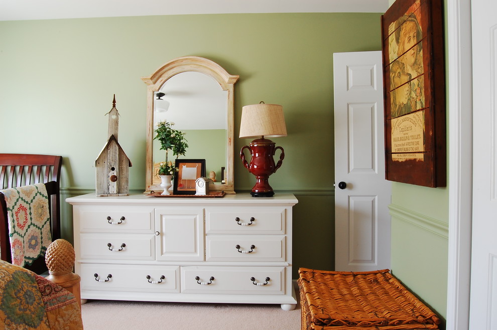 Example of a classic bedroom design in New York