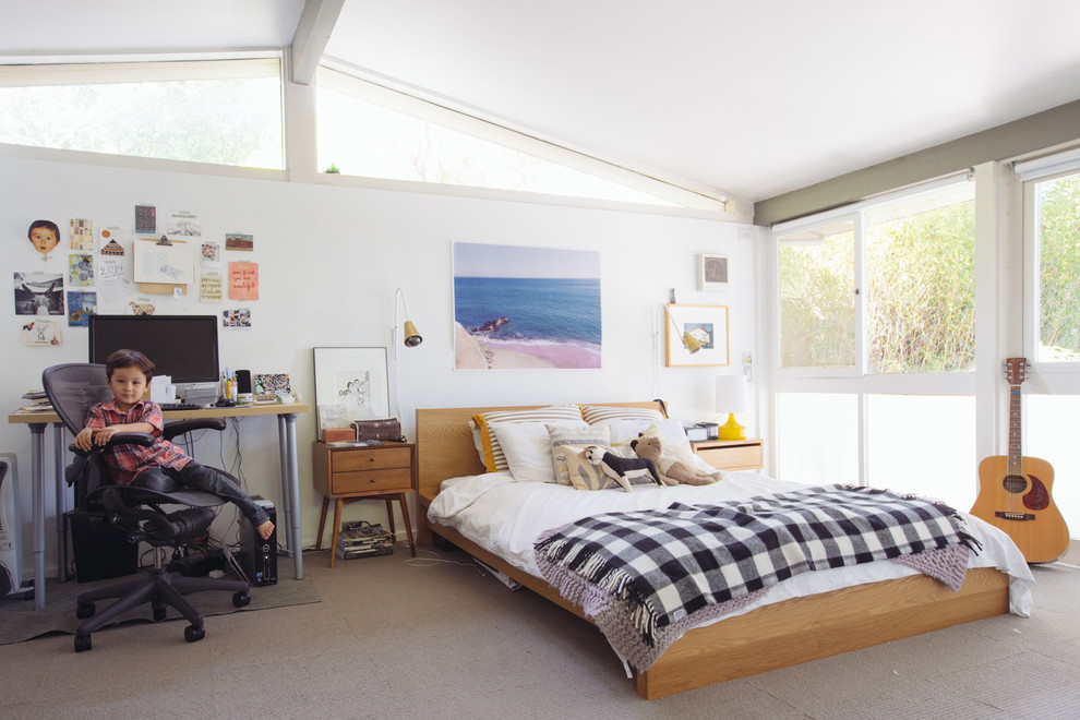 Inspiration for a 1950s bedroom remodel in San Francisco