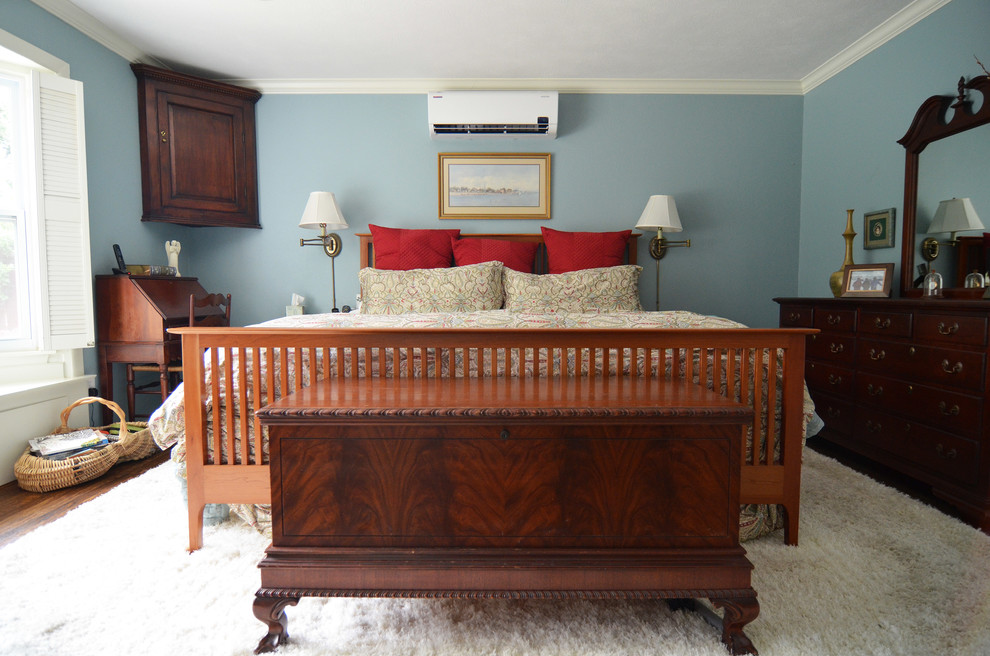 Elegant bedroom photo in Dallas