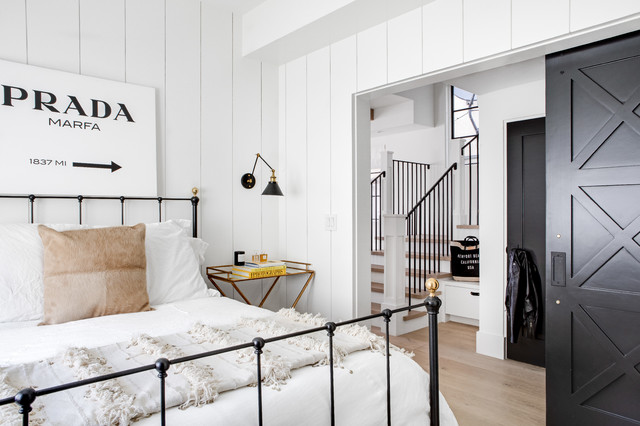 Narcissus Industrial Chic Coastal Bedroom Los Angeles By Patterson Custom Homes Houzz Ie