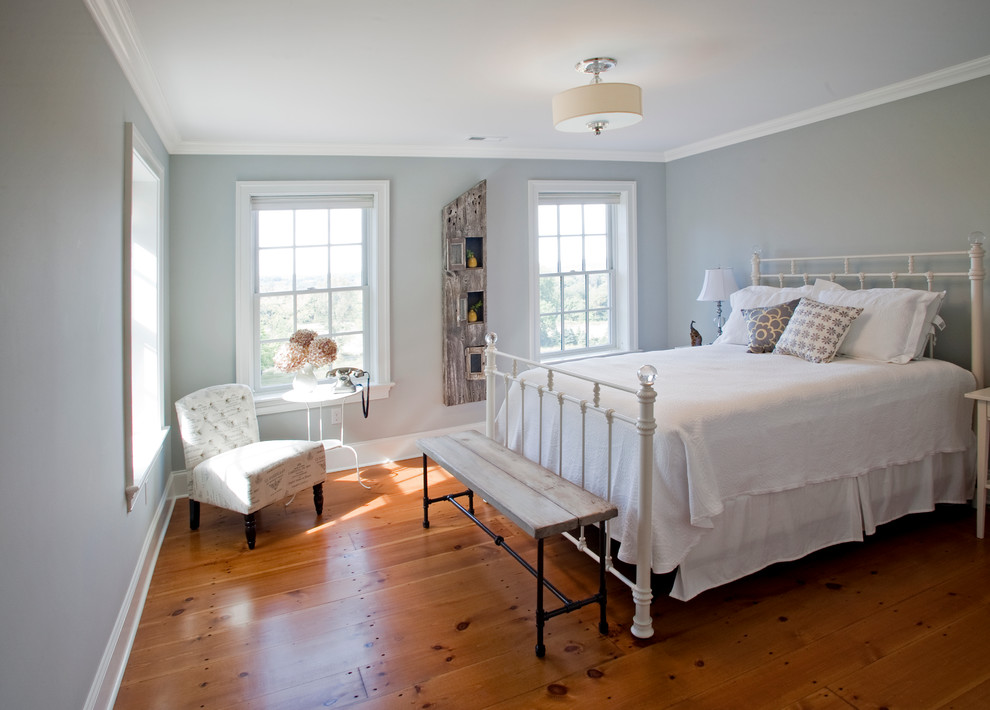 Bedroom - farmhouse bedroom idea in Philadelphia