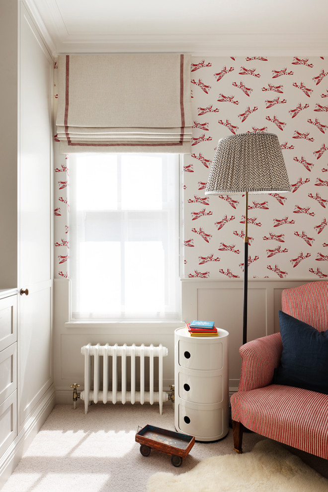 This is an example of a traditional bedroom in London.