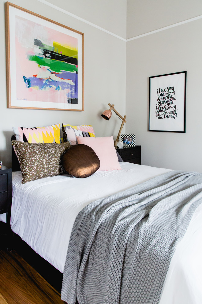 メルボルンにあるコンテンポラリースタイルのおしゃれな寝室のインテリア