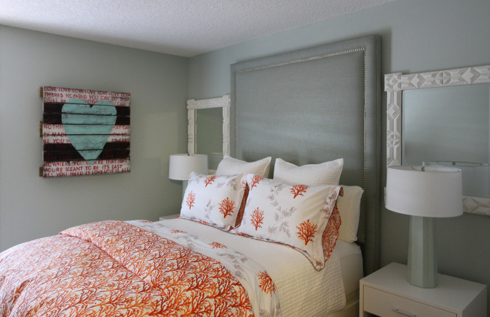 Design ideas for a world-inspired bedroom in Jacksonville.