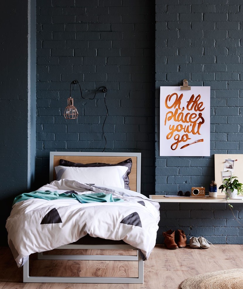Inspiration for a mid-sized contemporary bedroom remodel in Melbourne
