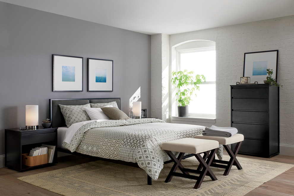 Example of a trendy bedroom design in Chicago