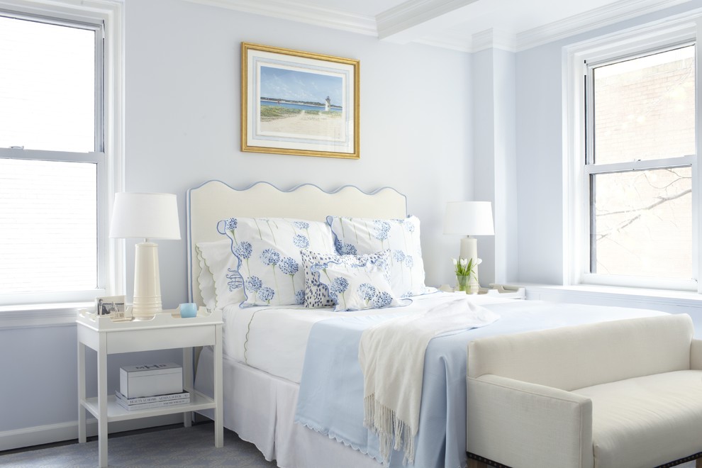 Foto på ett vintage sovrum, med blå väggar