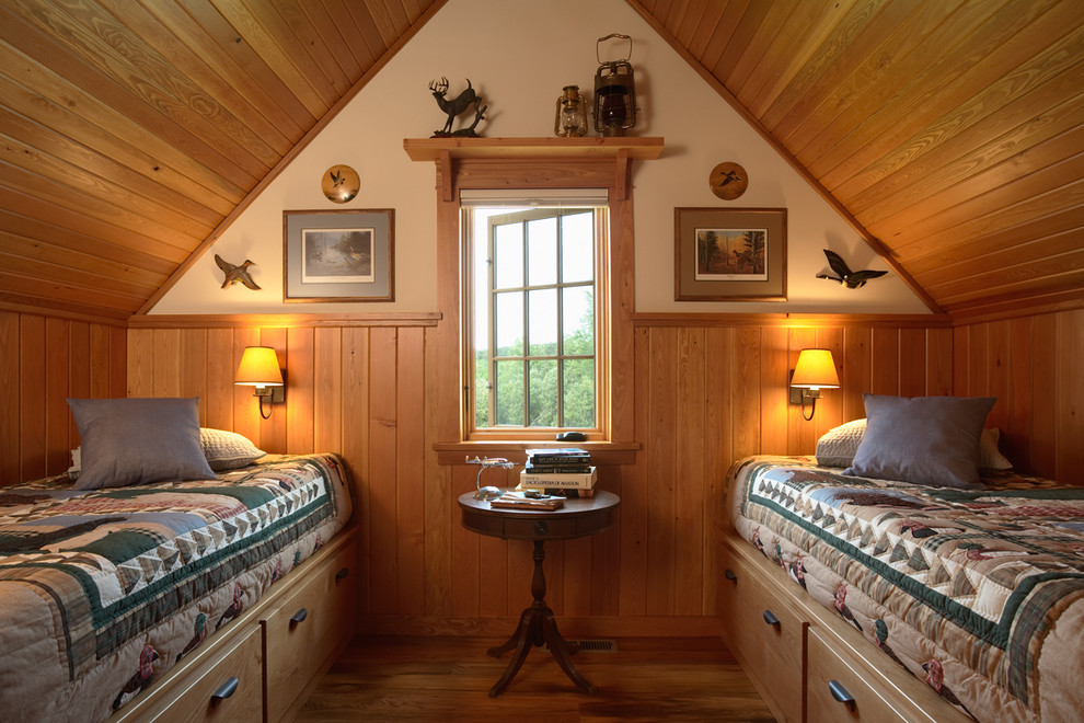 Стильный дизайн: гостевая спальня (комната для гостей) в стиле рустика - последний тренд