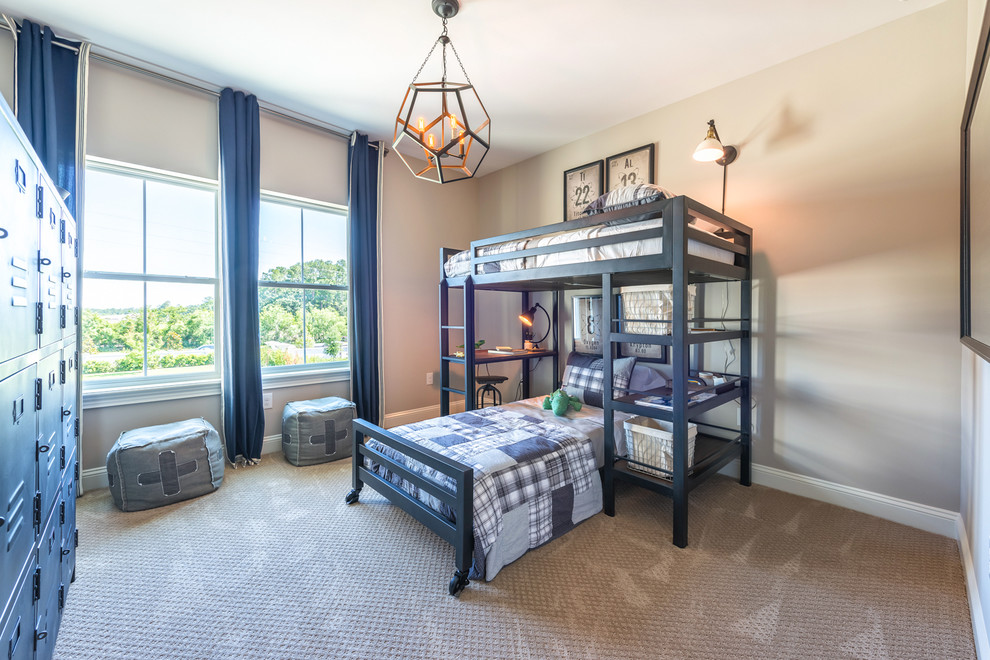 Bedroom - transitional bedroom idea in Jacksonville