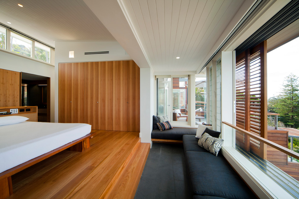 Inspiration for a contemporary bedroom remodel in Sydney