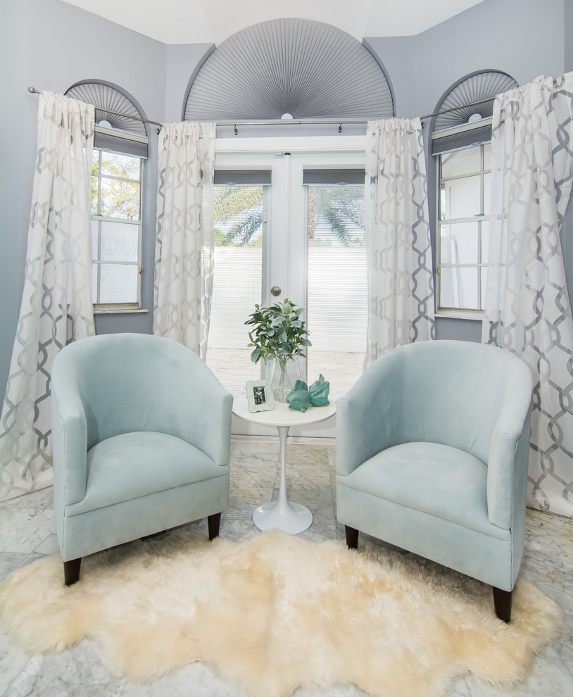 На фото: хозяйская спальня среднего размера в стиле неоклассика (современная классика) с серыми стенами, мраморным полом и разноцветным полом без камина с
