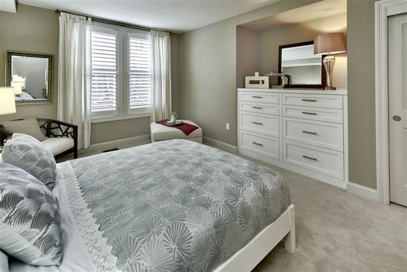Bedroom - large traditional master carpeted and beige floor bedroom idea in San Francisco with gray walls and no fireplace