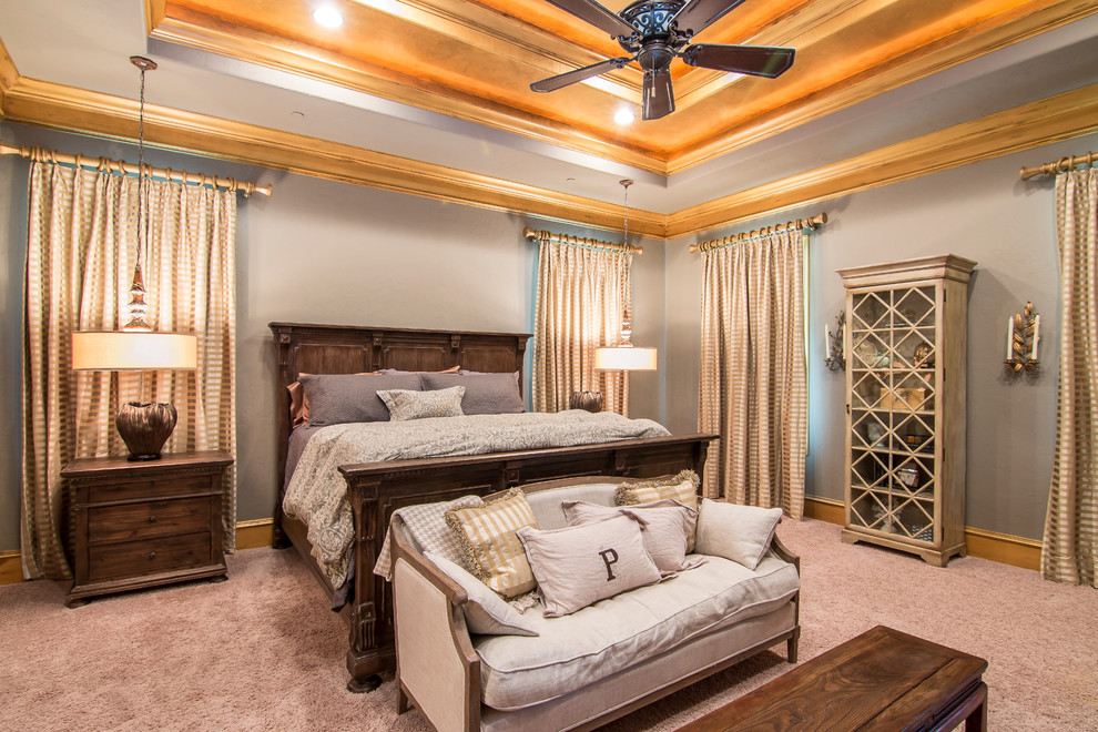 Photo of a medium sized classic guest bedroom in Dallas with blue walls, carpet and no fireplace.
