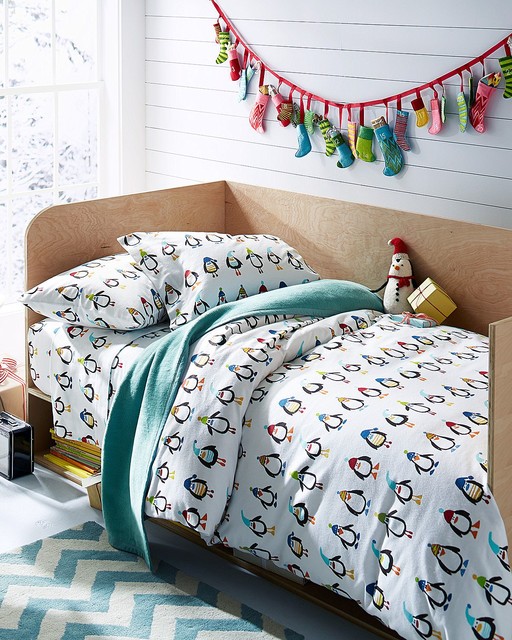 Penguin Holiday Flannel Bedroom For Kids - Eclectic - Kids - Burlington -  by Garnet Hill | Houzz