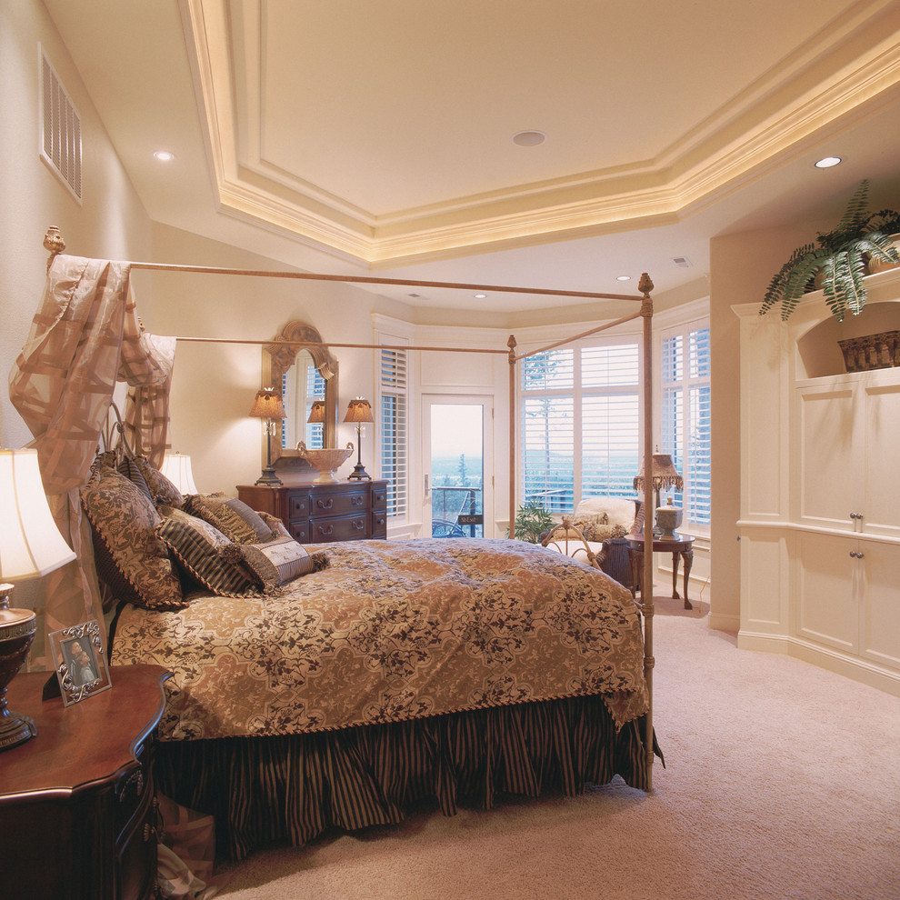 Inspiration for a contemporary bedroom in St Louis.