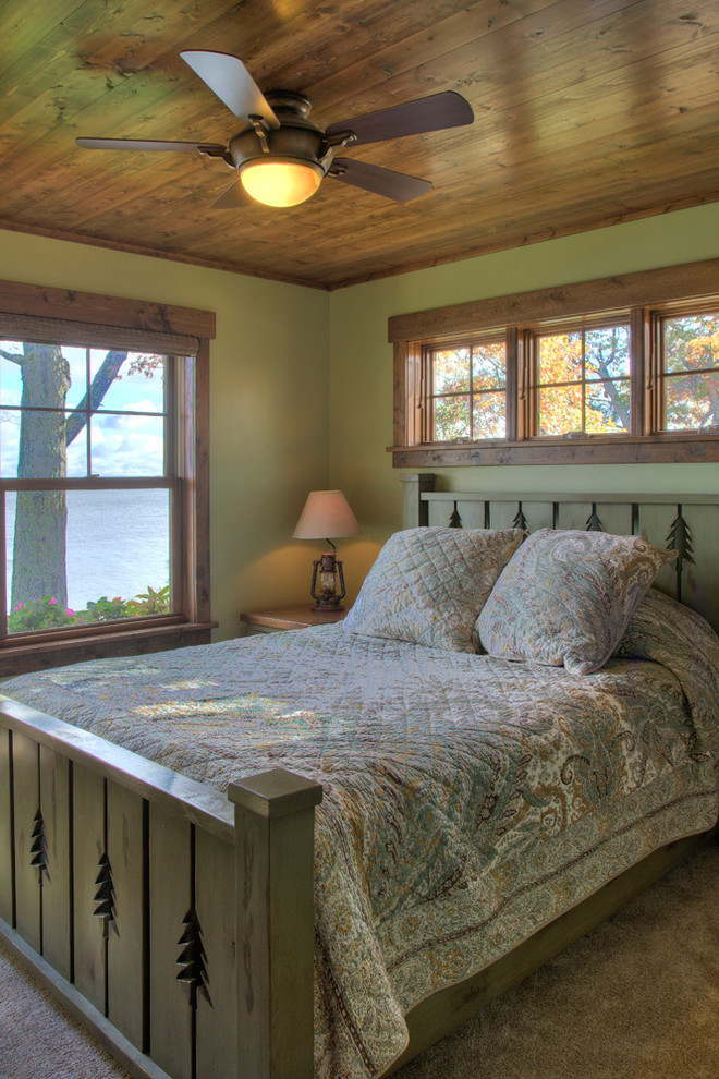 Bedroom - rustic bedroom idea in Minneapolis