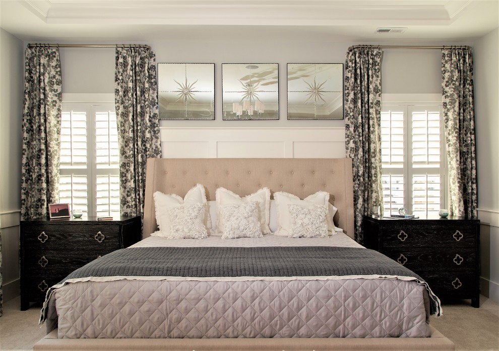 Design ideas for a classic bedroom in Las Vegas.