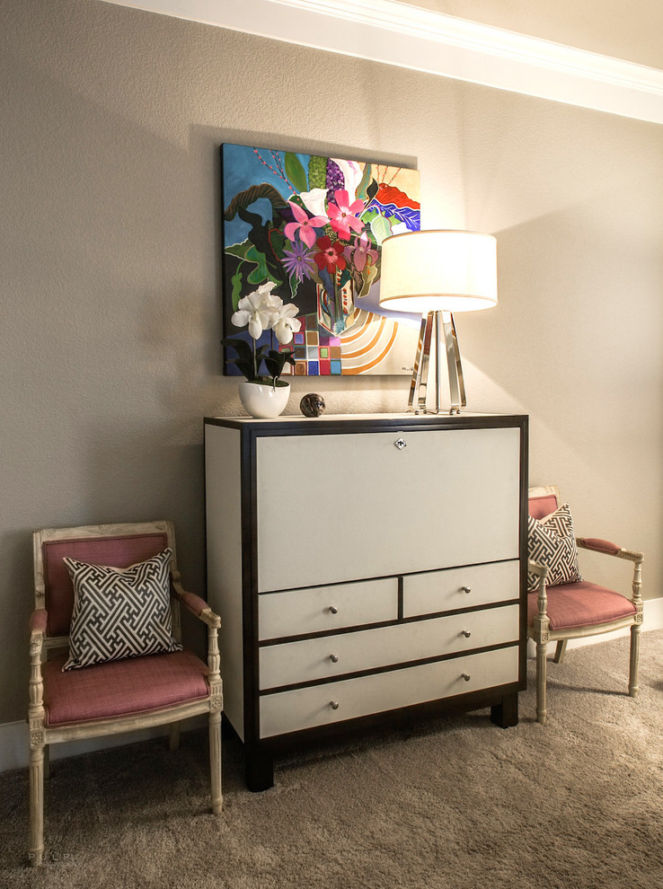 Ponder Modern Master Bedroom トランジショナル 寝室 シアトル Beth Dotolo, ASID