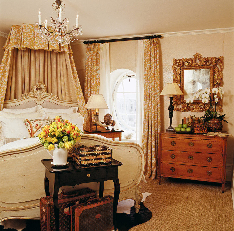 Example of a classic bedroom design in San Francisco