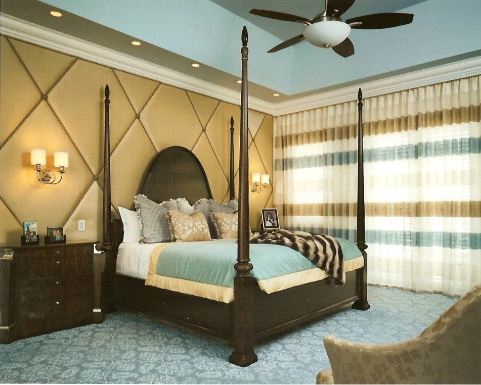 Inspiration for a timeless bedroom remodel in Miami