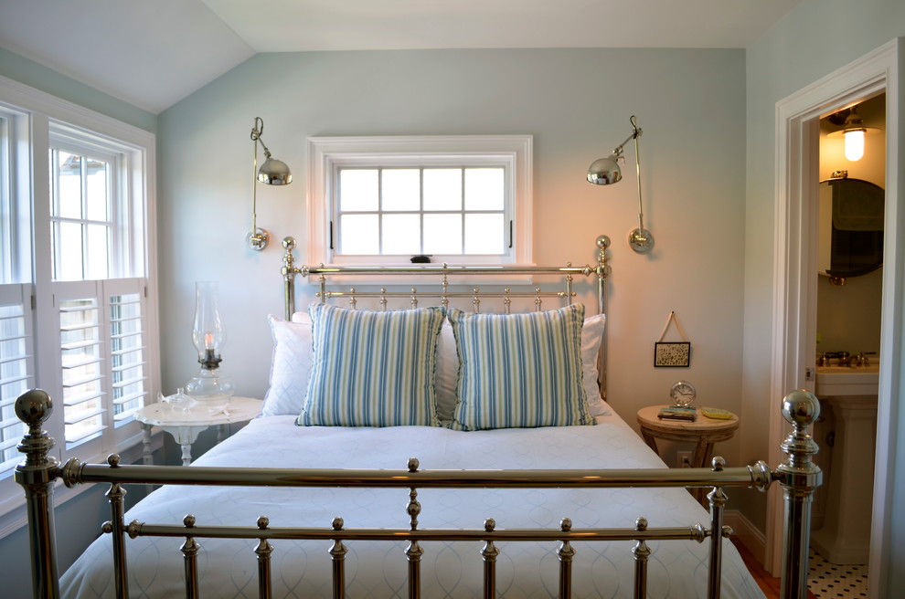 Coastal bedroom in Boston.