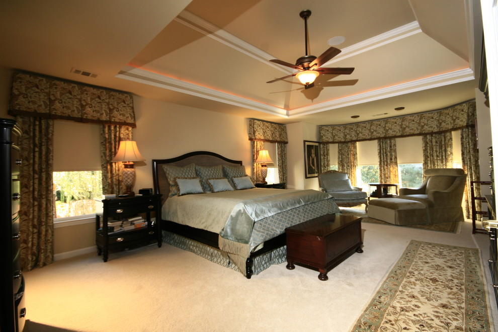 Example of a minimalist bedroom design in Atlanta