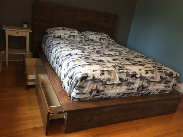 Reclaimed Wood Platform Bed With 4 Drawer Storage Rustikal Schlafzimmer Ottawa Von Sustain Furniture