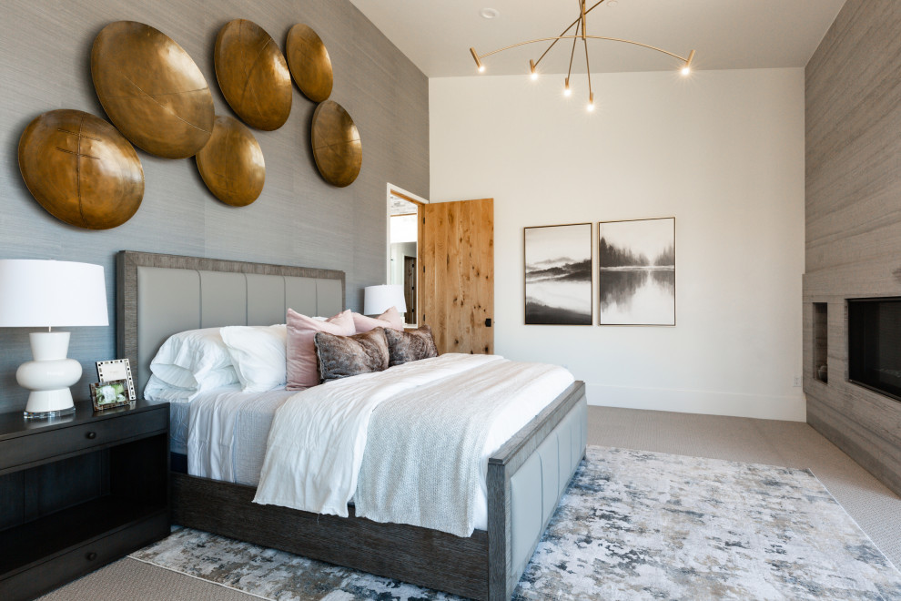Example of a mountain style carpeted and gray floor bedroom design in Salt Lake City with gray walls