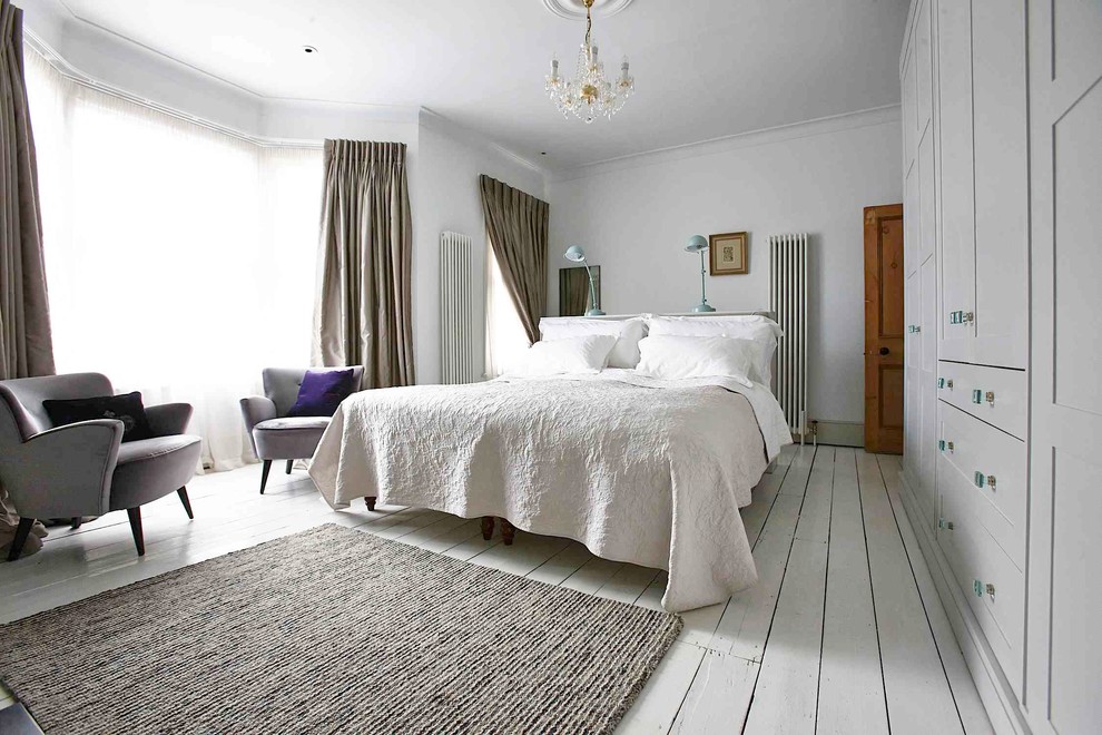 Photo of a bohemian bedroom in Surrey.