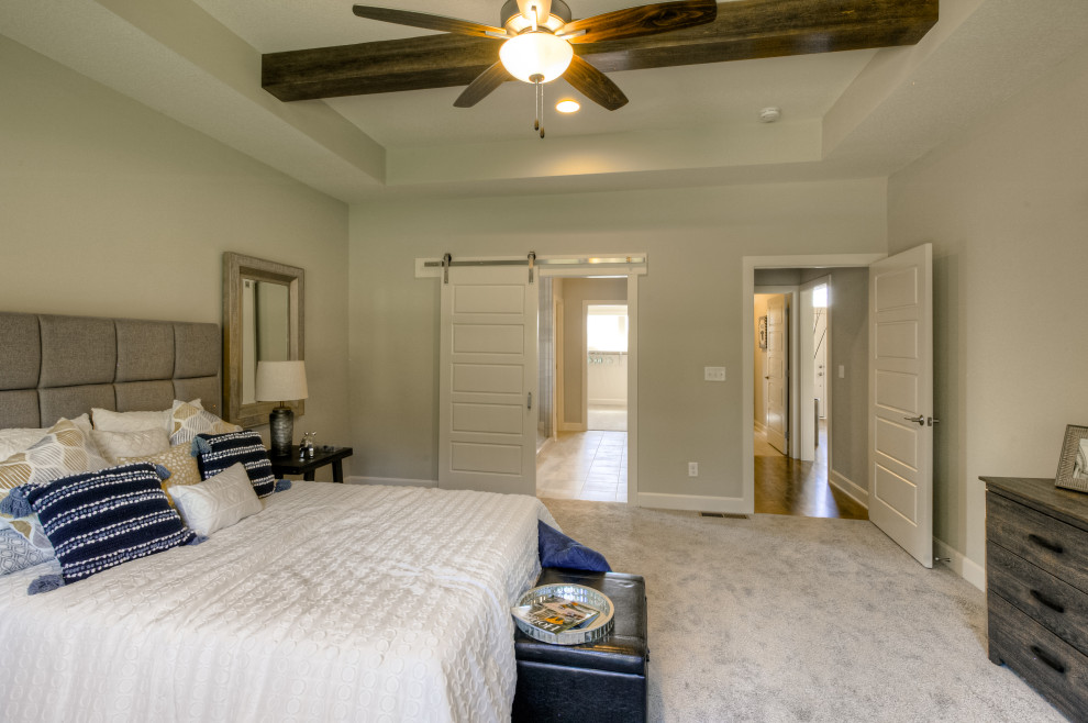 This is an example of a traditional master bedroom in Kansas City.