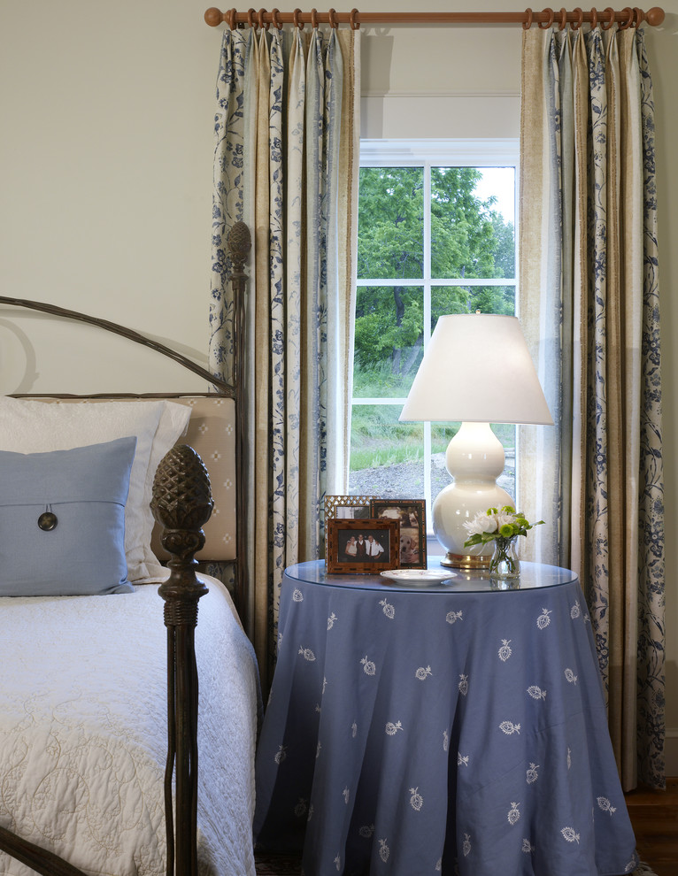 Bedroom - cottage master bedroom idea in DC Metro