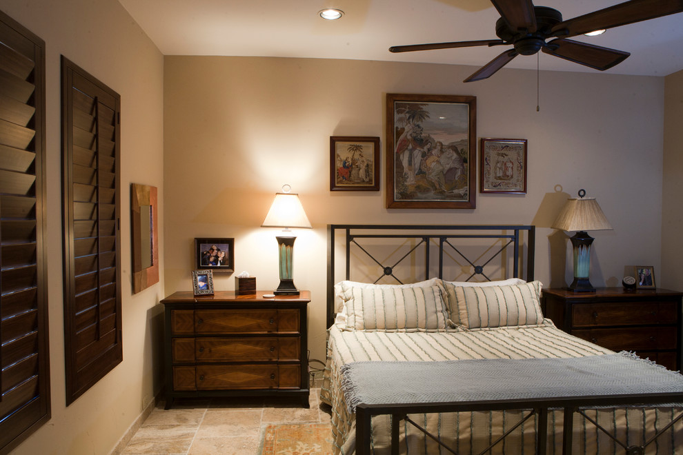 Design ideas for a classic bedroom in Dallas.