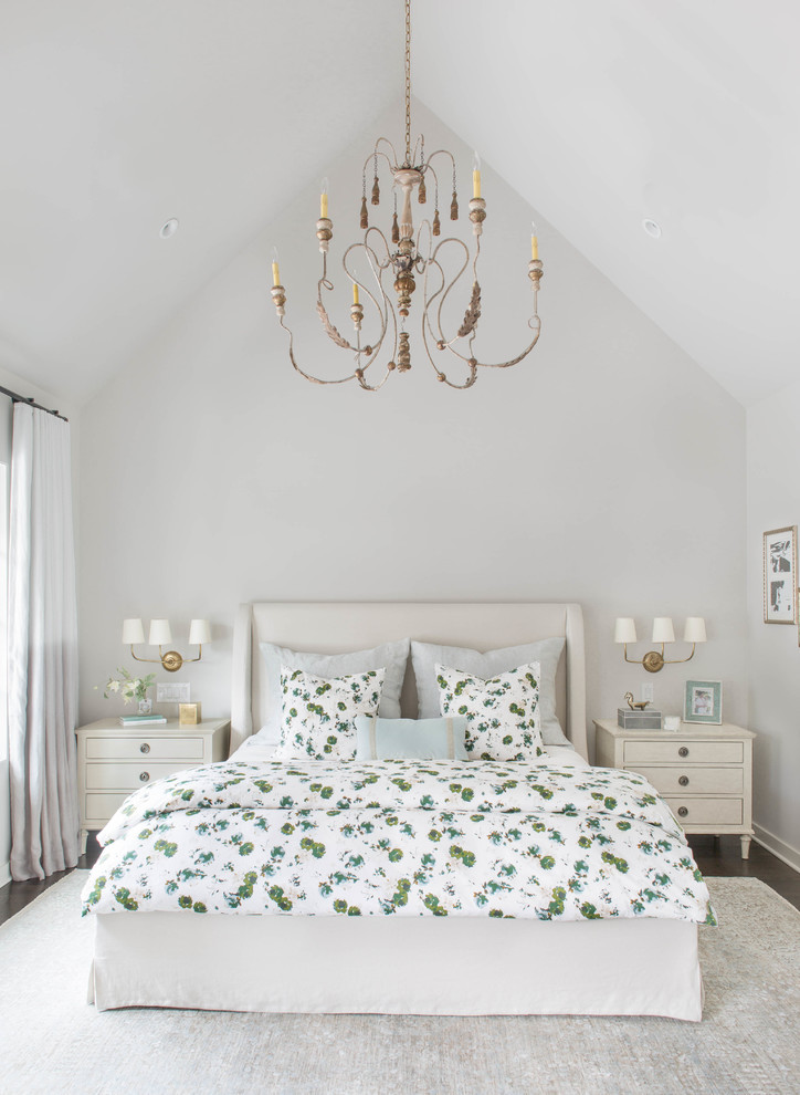This is an example of a master bedroom in Houston.