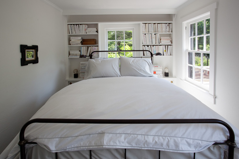 Inspiration for a country bedroom remodel in Philadelphia with white walls