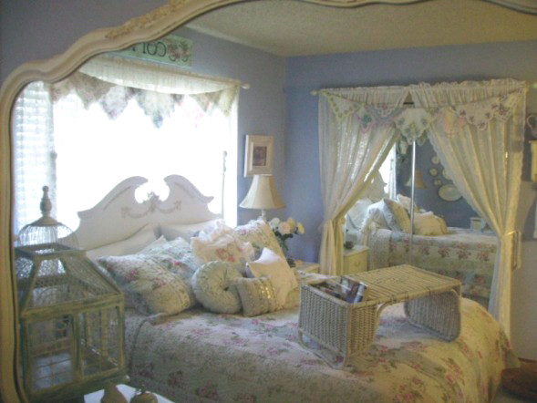 Idée de décoration pour une chambre style shabby chic.