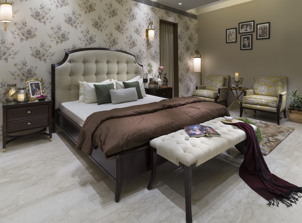 Diseño de dormitorio contemporáneo de tamaño medio con suelo beige