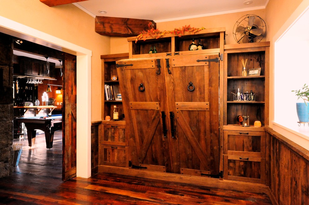 This is an example of a rustic bedroom in New York.