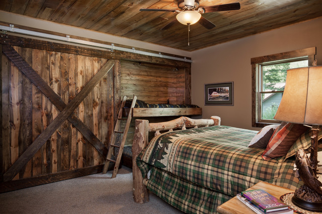 Rustic Timber Frame Home The Rock Creek Residence Guest Room With Fold Out Bu M T N Design Img~fc61505707586f1d 4 3432 1 0069939 