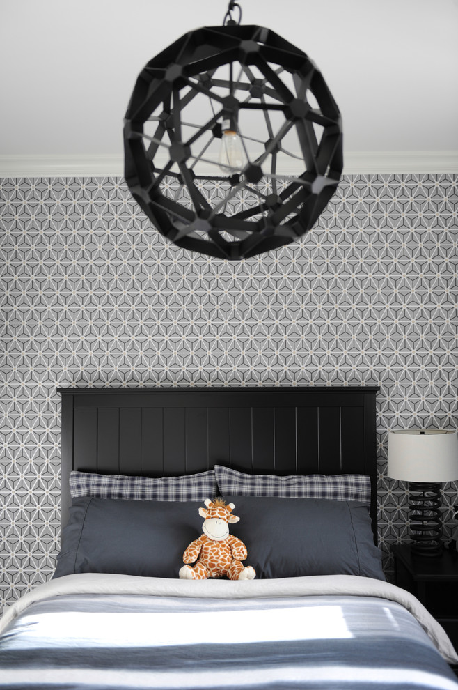 Свежая идея для дизайна: спальня среднего размера в современном стиле с серыми стенами и ковровым покрытием без камина - отличное фото интерьера