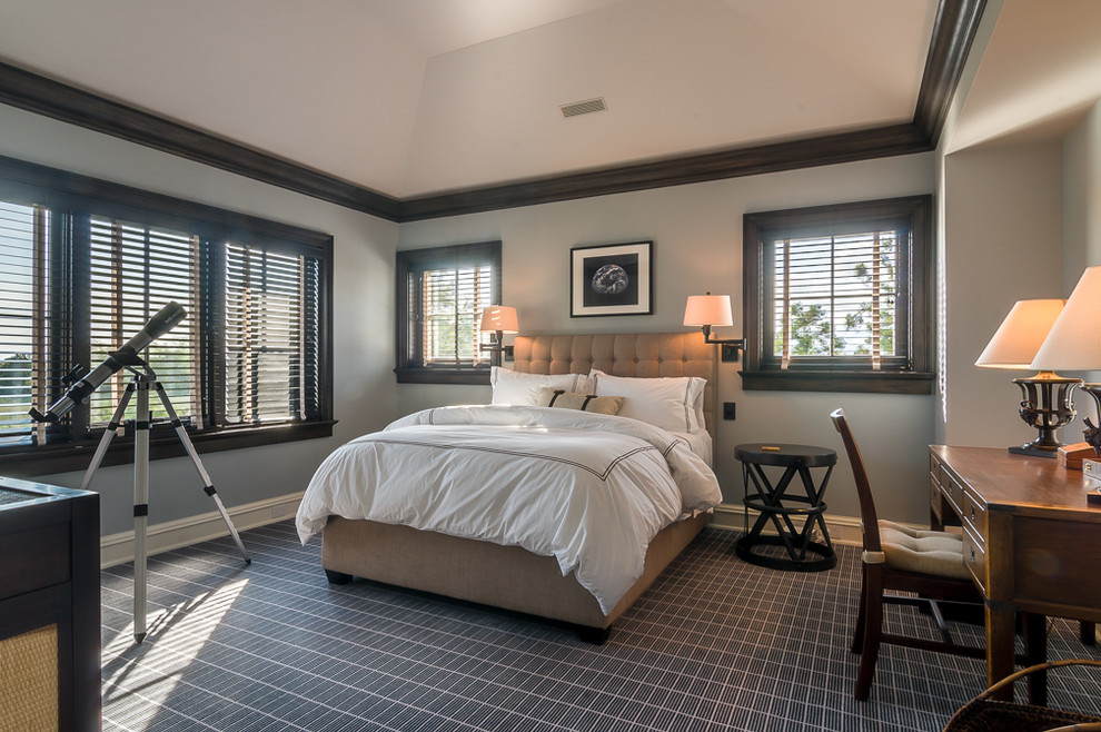 Imagen de dormitorio tradicional renovado con paredes grises, moqueta y suelo gris