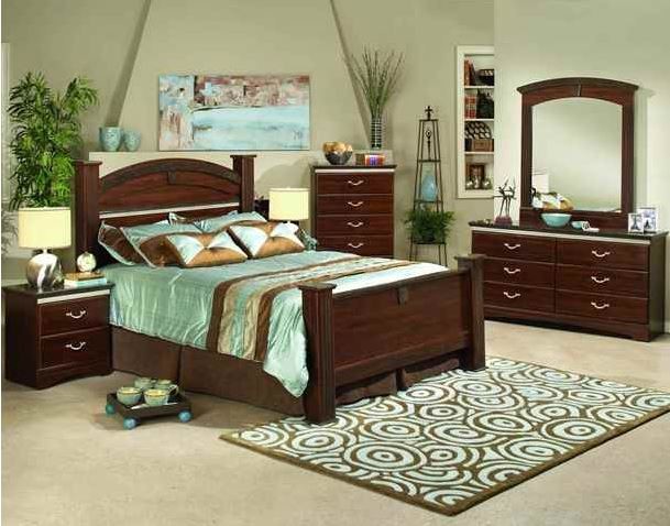 Inspiration for a classic bedroom in Phoenix.