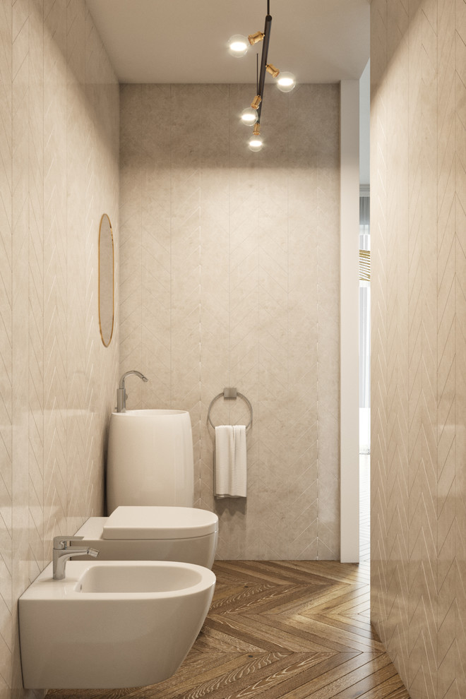 Idéer för att renovera ett mycket stort minimalistiskt huvudsovrum, med vita väggar, bambugolv och beiget golv