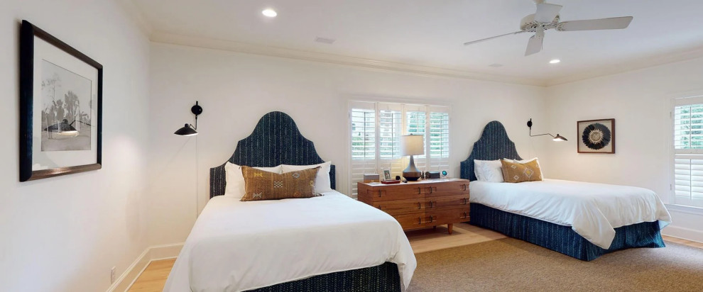 Свежая идея для дизайна: большая спальня в морском стиле - отличное фото интерьера