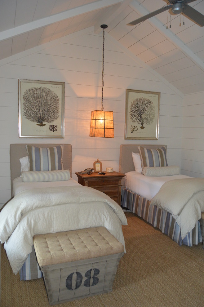 Beach style bedroom photo in Jacksonville