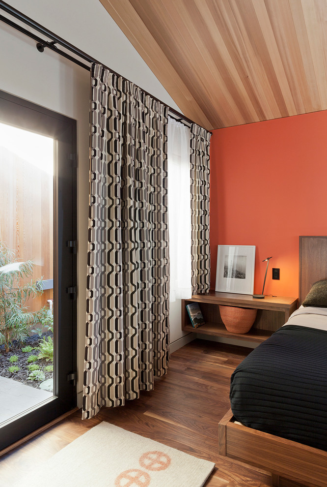 Example of a minimalist bedroom design in San Francisco