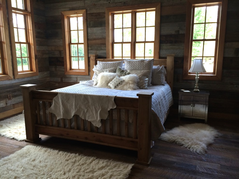 Example of a mountain style bedroom design in New Orleans