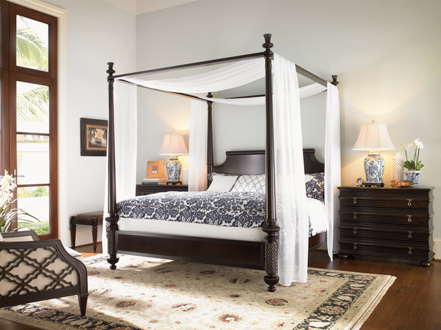 9 Ways To Dress A Four Poster Bed, King Size Four Poster Bed Curtains