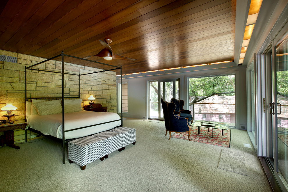 Bedroom - rustic bedroom idea in Grand Rapids